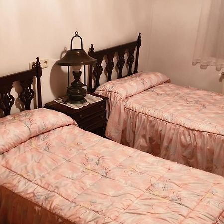 Apartamento Rural La Muralla De Pedraza Chavida Exterior photo